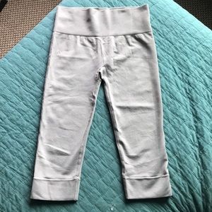 seamless lululemon crops